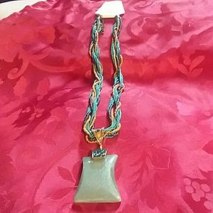 Necklace NWT!